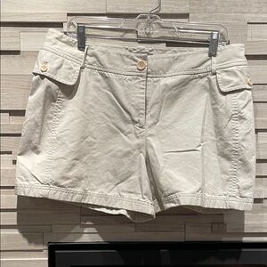 Ann Taylor Women's Cream Shorts- Like New- Size 14